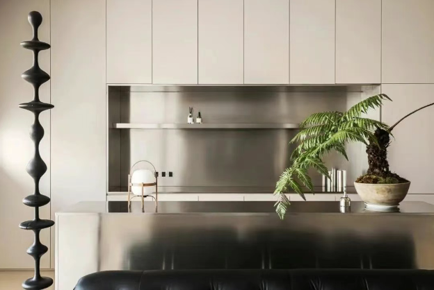 不锈钢装饰墙板：打造空间艺术美感的绝佳之选