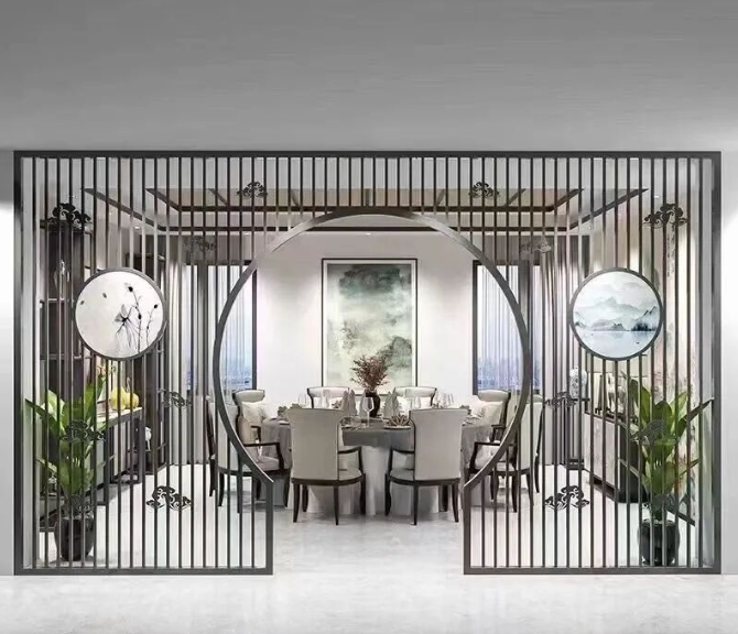 解锁空间美学新可能！这 4 种不锈钢屏风，让家与商业空间瞬间高级